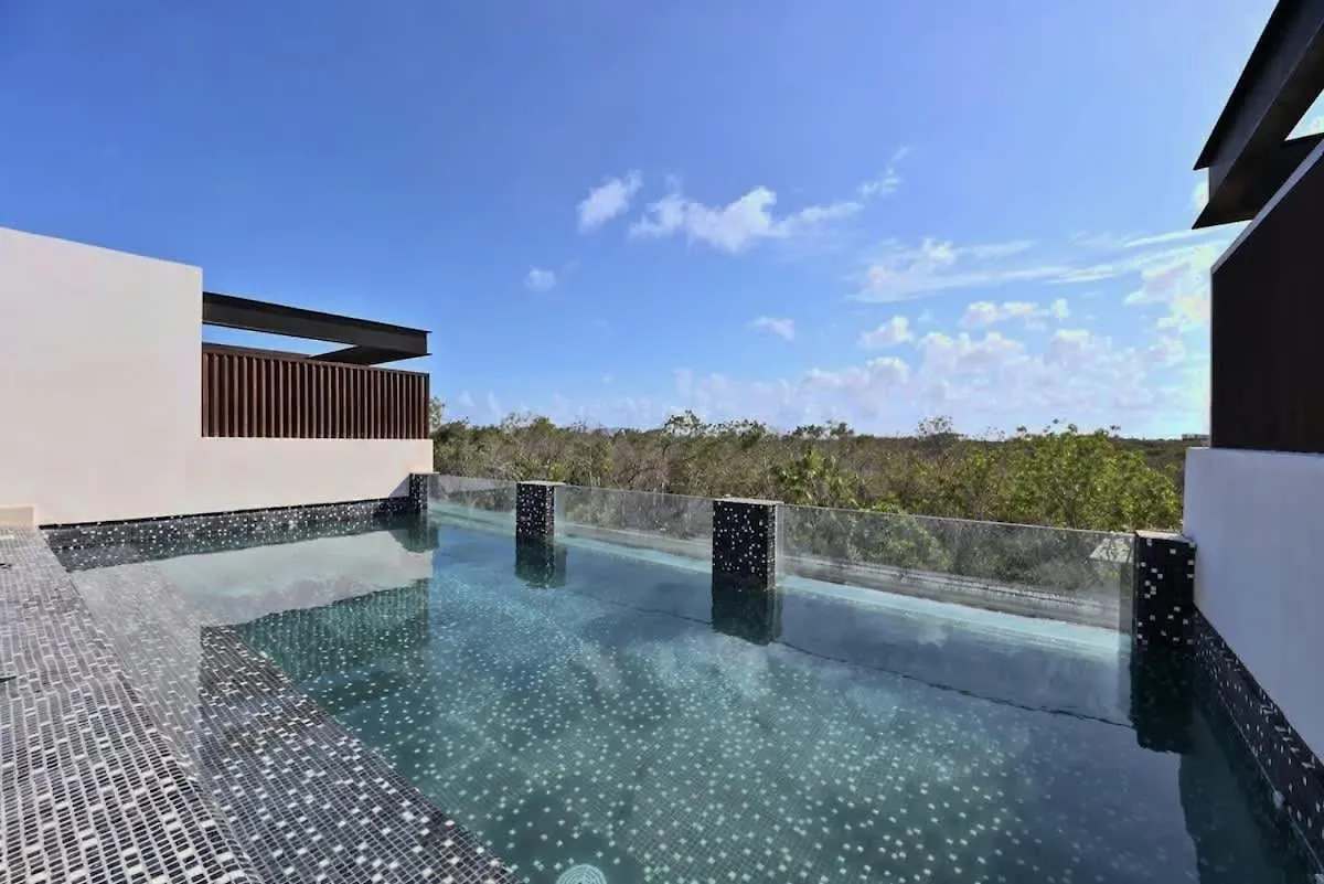 King Bed Cool Pool Hammock Gym Wifi Hyde Tulum Apartment Mexico